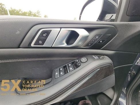 Used 2022 BMW X5 xDrive40i w/ Executive Package image 29