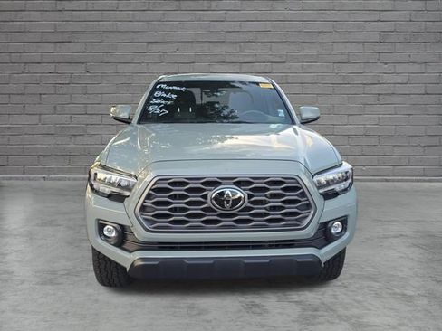 Used 2022 Toyota Tacoma TRD Off-Road AWD/4WD image 2
