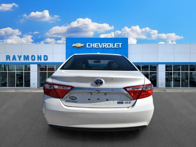 Used 2017 Toyota Camry XLE w/ Moonroof Package FWD image 4