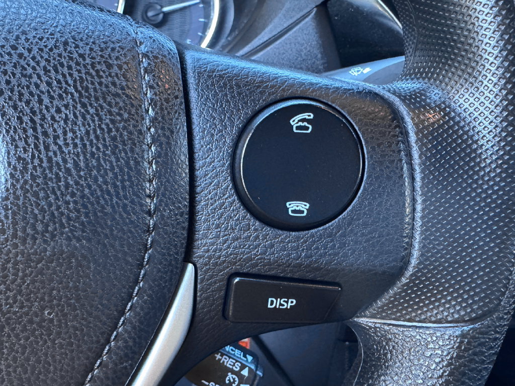 Used 2015 Toyota Corolla L FWD image 26