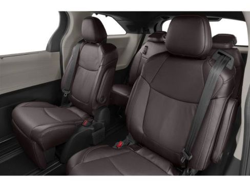 Certified 2023 Toyota Sienna Platinum AWD/4WD image 13