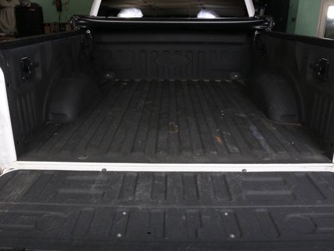 Used 2016 Ford F150 Lariat w/ Equipment Group 502A Luxury AWD/4WD image 26