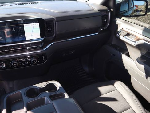 Used 2023 Chevrolet Silverado 1500 LT image 12