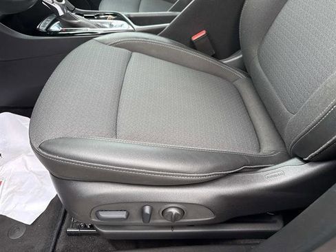 Used 2023 Buick Encore GX Select w/ Sport Touring Package image 15