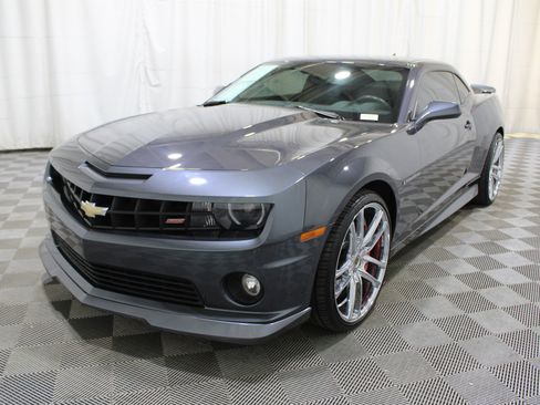 Used 2010 Chevrolet Camaro SS w/ RS Package image 34