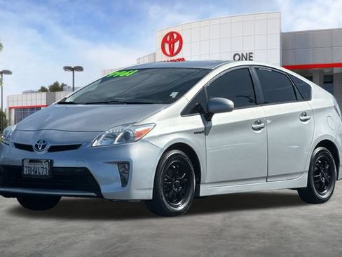 Used 2013 Toyota Prius Two FWD image 9