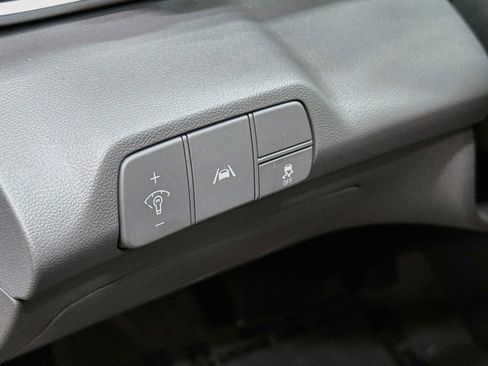 Used 2023 Hyundai Elantra SEL w/ Convenience Package FWD image 13