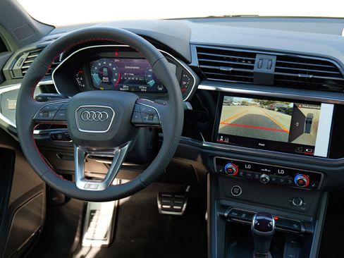 New 2025 Audi Q3 2.0T Premium Plus image 32