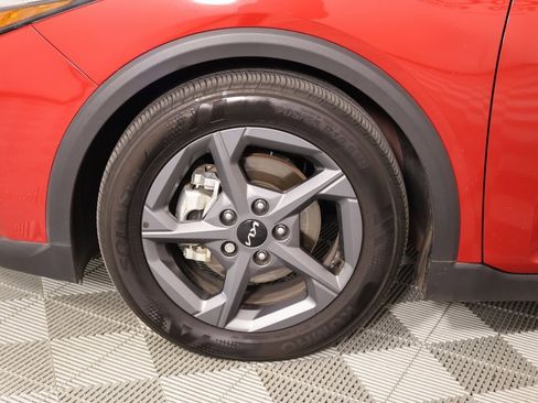 Used 2025 Kia K4 LXS image 16