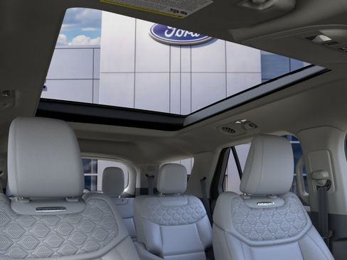 New 2026 Ford Explorer Platinum w/ LUX Leather Package AWD/4WD image 22