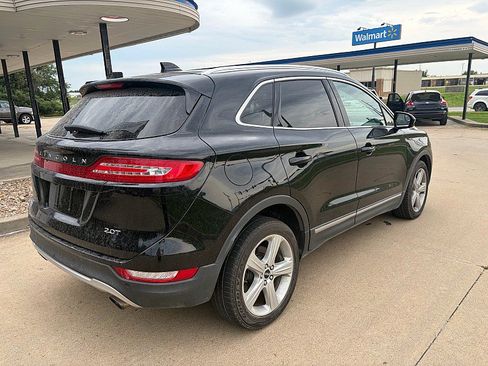 Used 2017 Lincoln MKC Premiere FWD image 6