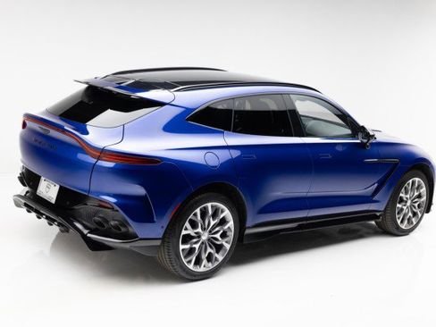 Used 2023 Aston Martin DBX 707 image 3