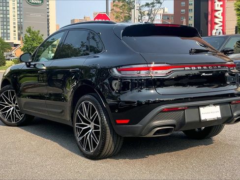 Used 2024 Porsche Macan AWD/4WD image 11