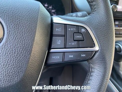 Used 2024 Toyota Sienna XLE AWD/4WD image 20