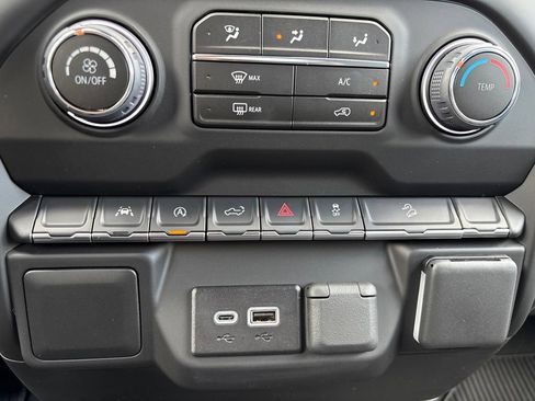 New 2026 Chevrolet Silverado 1500 Custom Trail Boss AWD/4WD image 24