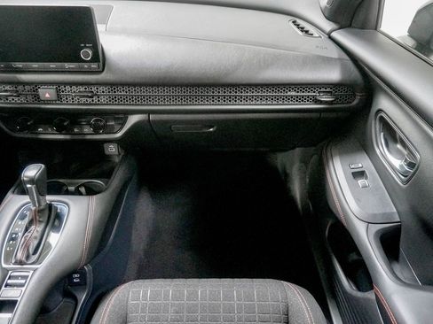 Certified 2024 Honda HR-V Sport image 28