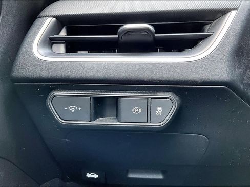 Used 2025 Kia K4 FWD image 33