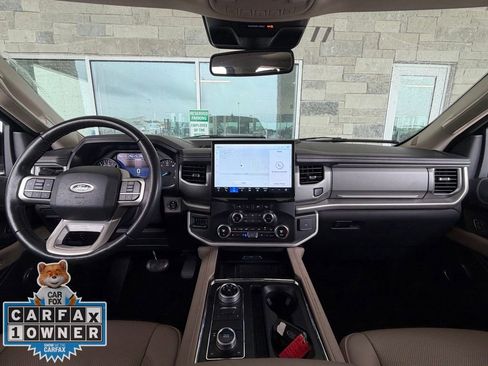 Used 2024 Ford Expedition Max XLT image 27