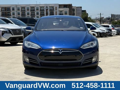 Used 2016 Tesla Model S 70 RWD image 3