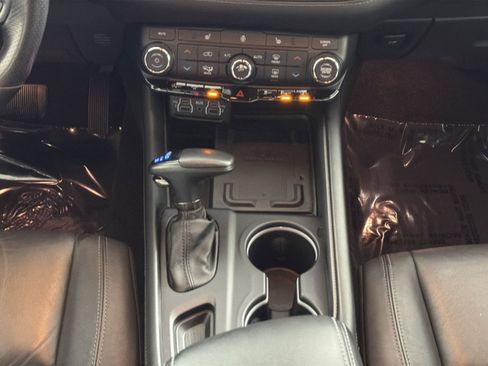 Used 2022 Dodge Durango GT image 22