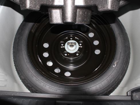 Certified 2025 Subaru Legacy Premium AWD/4WD image 8