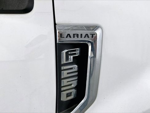 Used 2020 Ford F250 Lariat w/ Lariat Ultimate Package image 9