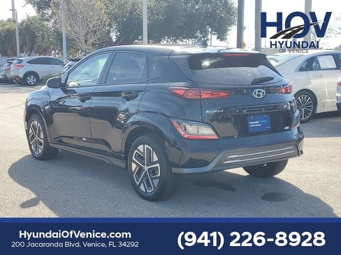 Certified 2023 Hyundai Kona SE image 9