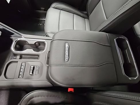New 2026 GMC Sierra 2500 Denali w/ Denali Reserve Package AWD/4WD image 21