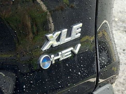 Certified 2025 Toyota RAV4 XLE AWD/4WD image 18