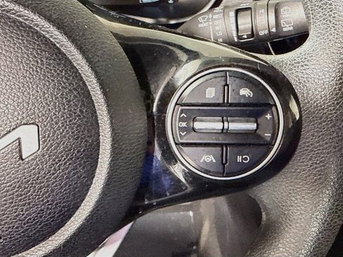 Used 2023 Kia Soul S FWD image 15