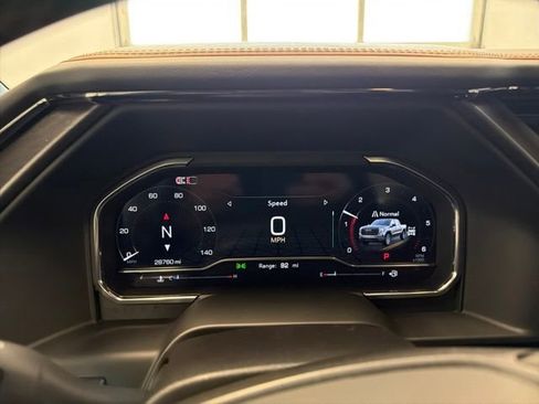 Used 2024 GMC Sierra 1500 AT4 w/ Technology Package AWD/4WD image 35