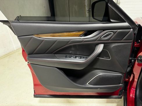 Used 2020 Maserati Levante GranLusso image 15