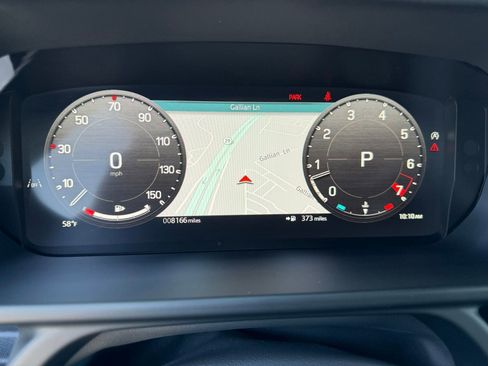 Used 2025 Land Rover Defender 90 S image 15