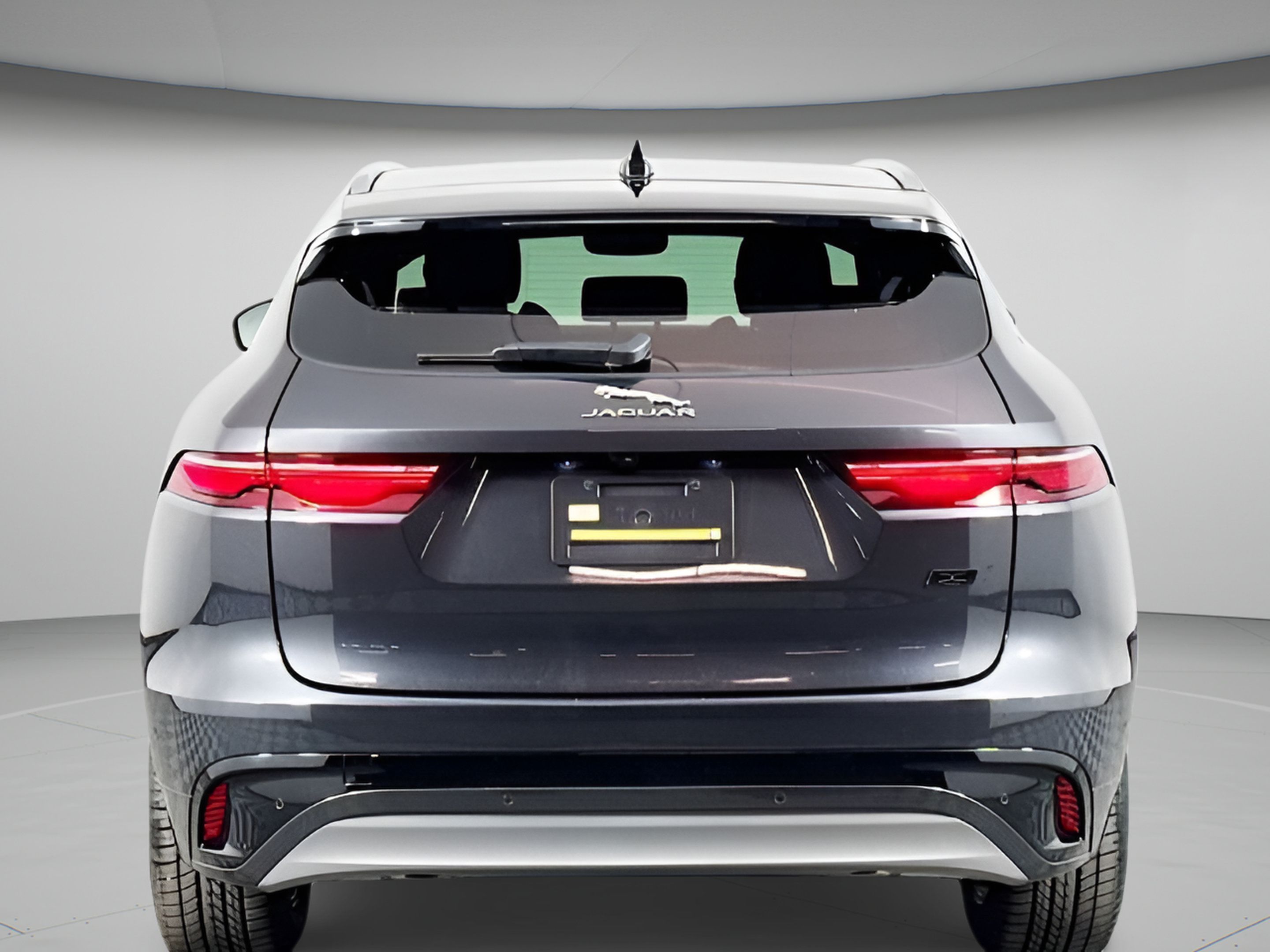 Used 2026 Jaguar F-PACE R-Dynamic S AWD/4WD image 30