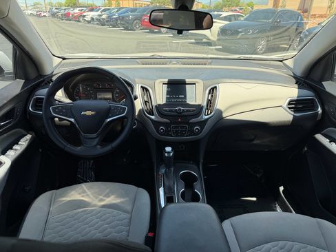 Used 2018 Chevrolet Equinox LT FWD image 22