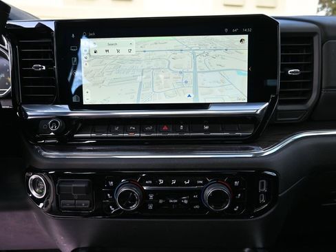 Used 2024 Chevrolet Silverado 2500 LTZ w/ LTZ Convenience Package image 14