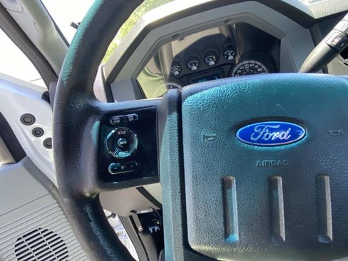 Used 2015 Ford F350 XL w/ XL Appearance Package AWD/4WD image 25