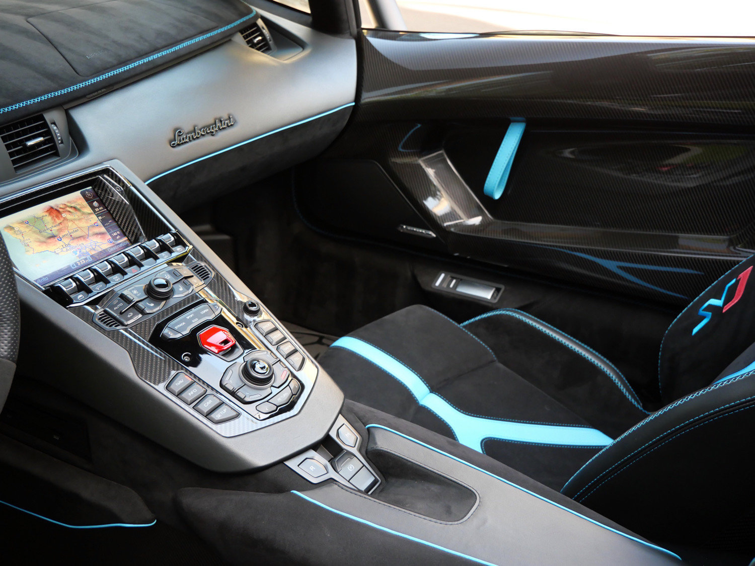 Used 2020 Lamborghini Aventador SVJ AWD/4WD image 29