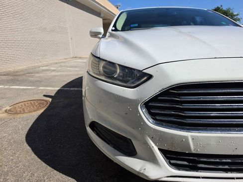 Used 2013 Ford Fusion SE FWD image 18