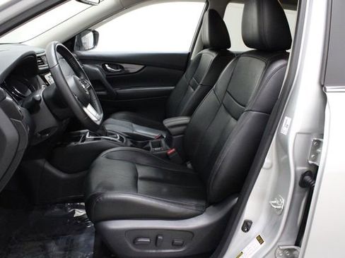 Used 2020 Nissan Rogue SL image 10