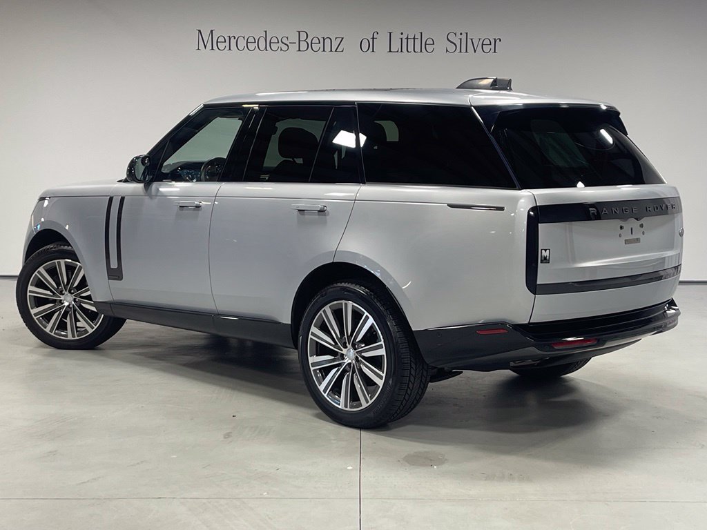 Used 2023 Land Rover Range Rover Autobiography AWD/4WD image 3