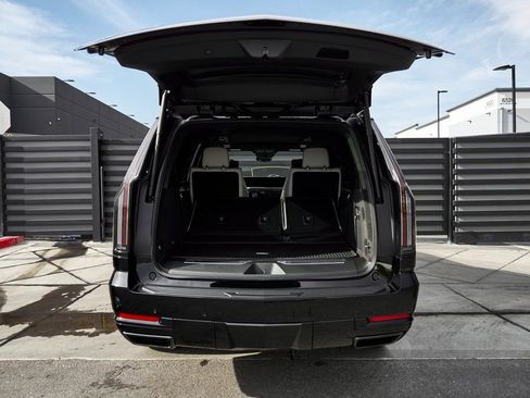 Used 2026 Cadillac Escalade Platinum Sport w/ LPO, Floor Liner Package image 16