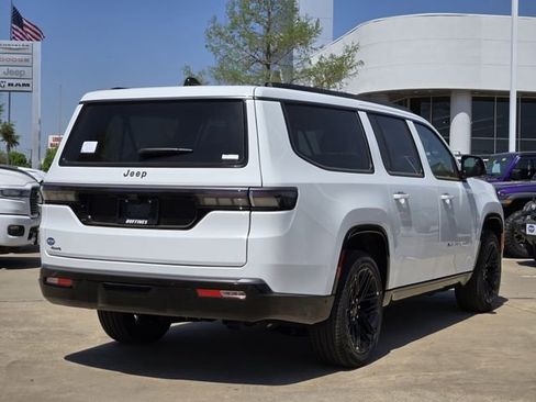 New 2026 Jeep Grand Wagoneer L Limited AWD/4WD image 4