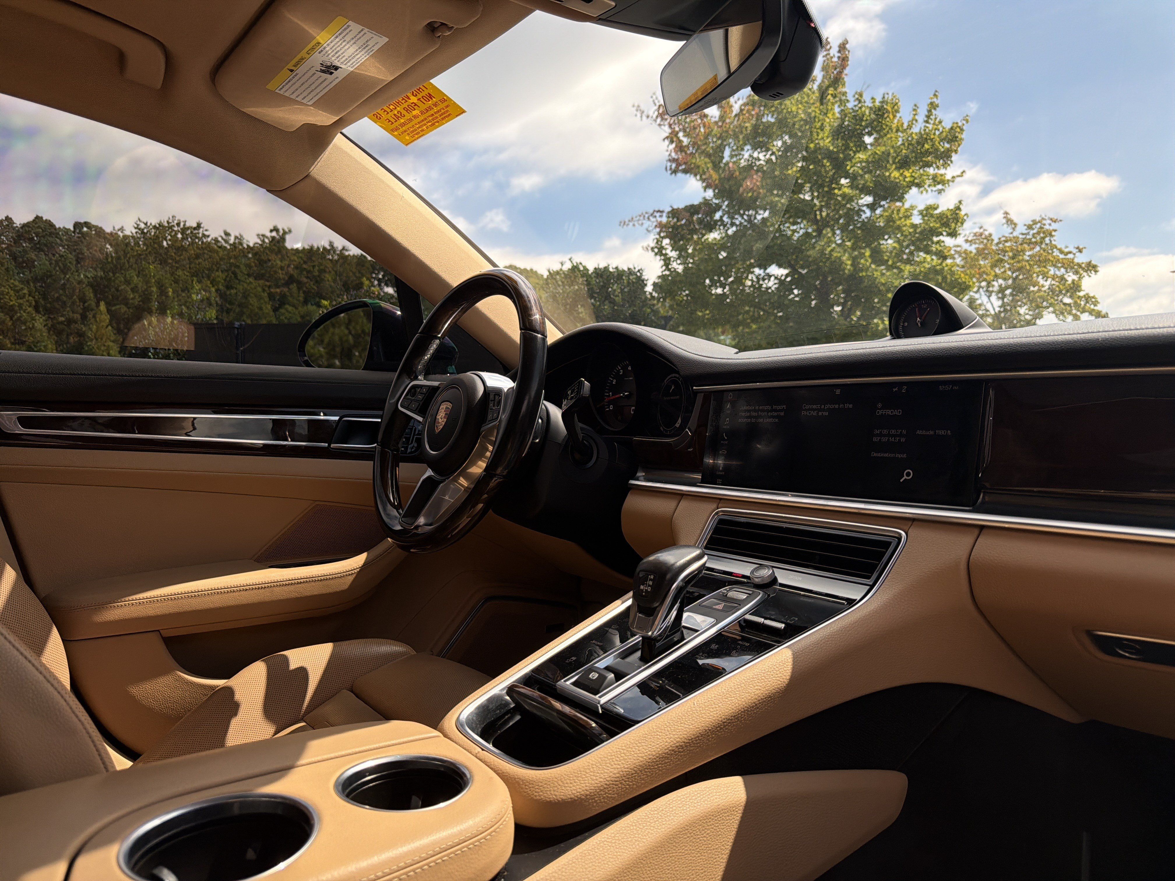 Used 2018 Porsche Panamera RWD image 6
