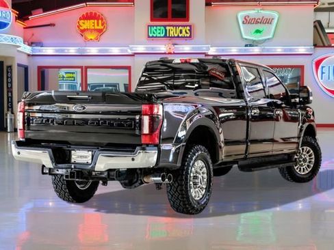 Used 2022 Ford F350 Lariat w/ Lariat Ultimate Package image 3