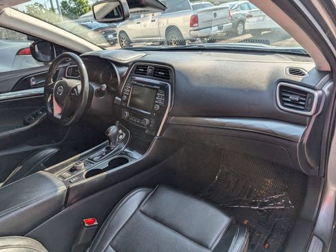 Used 2020 Nissan Maxima 3.5 SL w/ Floor Mat Group FWD image 13