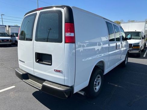 New 2025 GMC Savana 2500 w/ Communications Package image 10