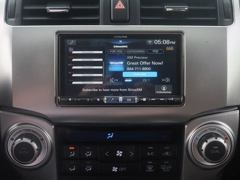 Used 2019 Toyota 4Runner Limited AWD/4WD image 28