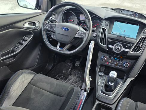 Used 2017 Ford Focus RS image 12
