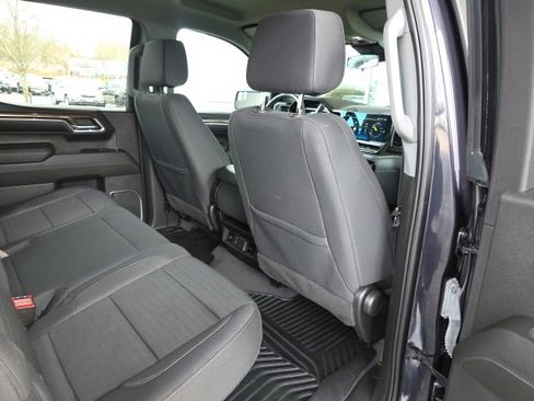Used 2023 Chevrolet Silverado 1500 LT image 12